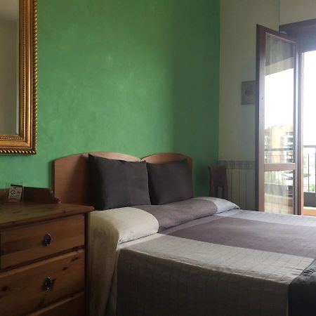 Bb Nuova Fiera Di Roma Bed & Breakfast Fiumicino Ngoại thất bức ảnh