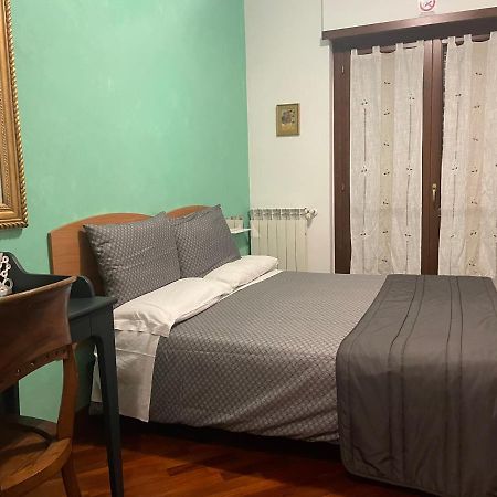 Bb Nuova Fiera Di Roma Bed & Breakfast Fiumicino Ngoại thất bức ảnh
