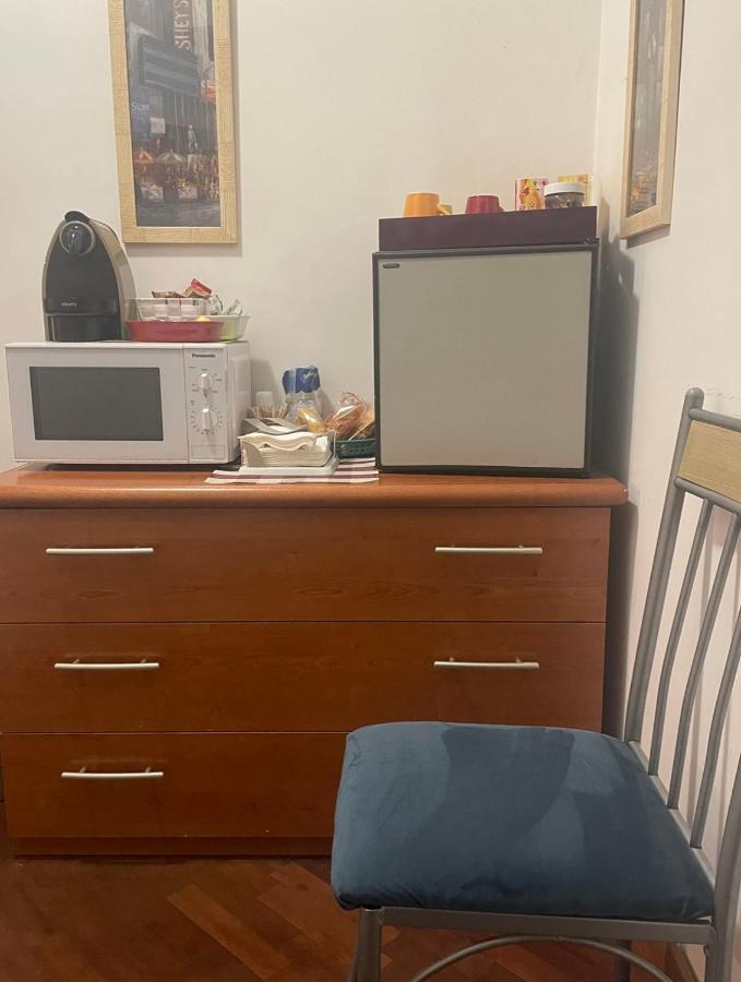 Bb Nuova Fiera Di Roma Bed & Breakfast Fiumicino Ngoại thất bức ảnh